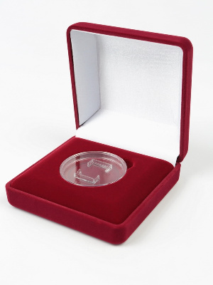 Футляр (92х92х40 мм) для монеты в капсуле (диаметр 46 мм). Ложемент выпуклый