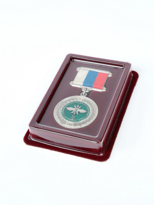 Сувенирная упаковка (63х91х15 мм) для медали на квадро колодке (короткая), тёмно-бордовый  Сувенирная упаковка (63х91х15 мм) для медали на квадро колодке (короткая), тёмно-бордовый