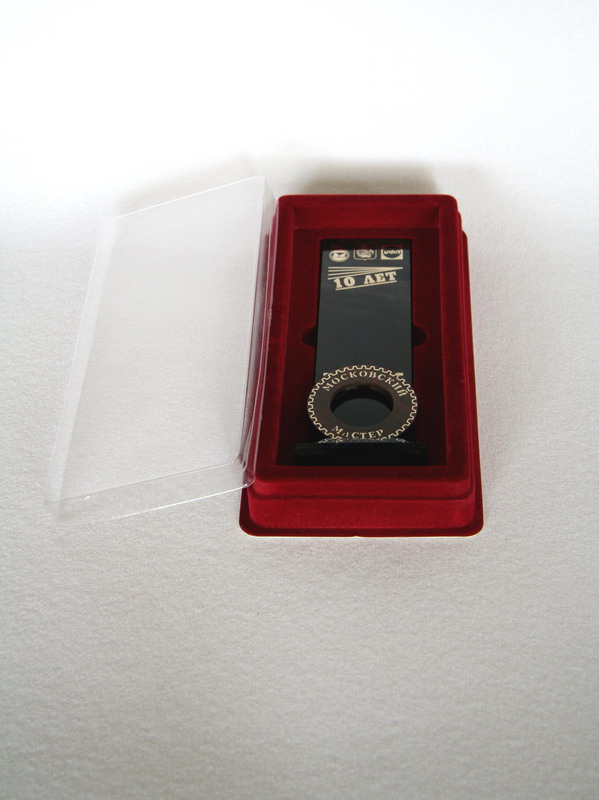 Сувенирная упаковка под статуэтку «Московский Мастер»