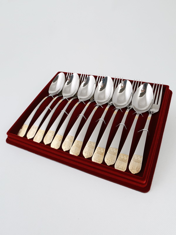  Сувенирная упаковка под набор из 12-ти столовых предметов (290х228х43 мм), чёрный