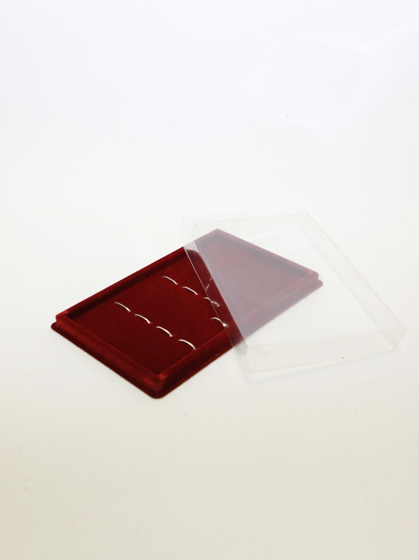  Сувенирная упаковка под набор из 4-х столовых предметов (145х228х28 мм). Для детских наборов, чёрный