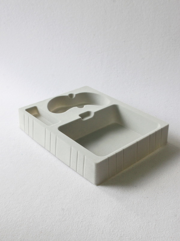 Флокированный ложемент под электронный прибор, сумку и провода