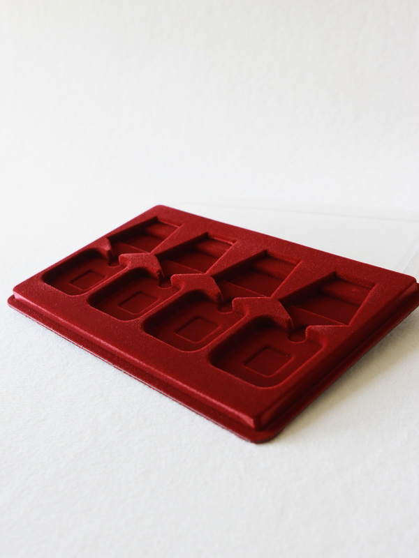 Планшет M (146х236х12 мм) на 4 ордена с пятиугольной колодкой, тёмно-бордовый