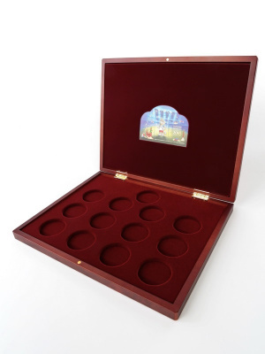 Футляр деревянный Volterra Uno (304х244х31 мм) для 1 серебряной монеты Кубок Конфедераций 2017 и 12 серебряных монет Чемпионат мира по футболу 2018 в капсулах. Талисман, тёмно-бордовый  Футляр деревянный Volterra Uno (304х244х31 мм) для 1 серебряной монеты Кубок Конфедераций 2017 и 12 серебряных монет Чемпионат мира по футболу 2018 в капсулах. Талисман, тёмно-бордовый