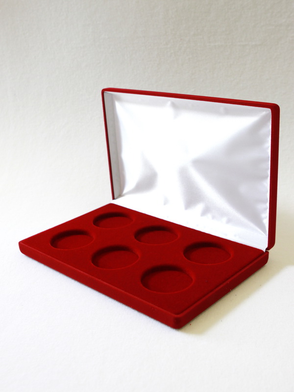 Футляр (217х141х29 мм) для 6 монет в капсулах (диаметр 46 мм), светло-бордовый  Футляр (217х141х29 мм) для 6 монет в капсулах (диаметр 46 мм), светло-бордовый