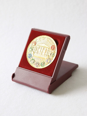 Футляр пластиковый (79х106х16 мм) для одной монеты, медали (диаметр 60 мм, глубина 5 мм) Футляр пластиковый (79х106х16 мм) для одной монеты, медали (диаметр 60 мм, глубина 5 мм)