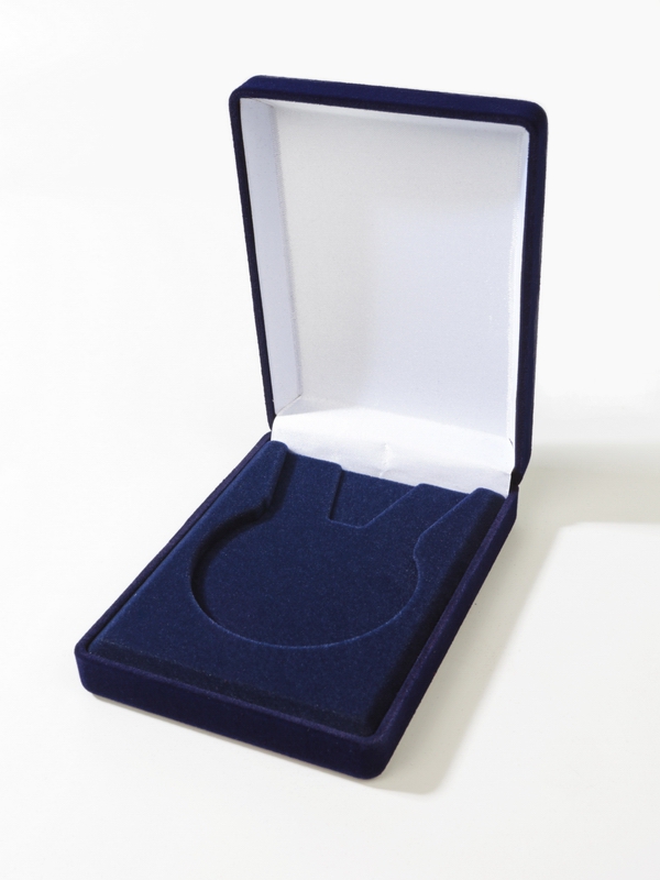  Футляр (90х124х32 мм) под медаль (диаметр до 66 мм) на ленте, тёмно-синий