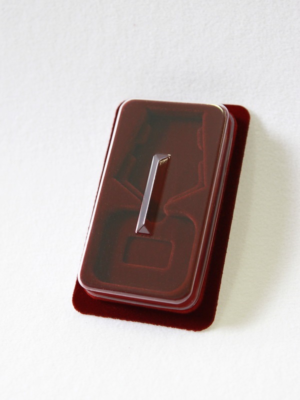  Сувенирная упаковка (60х100х20 мм) под орден на пятиугольной колодке, тёмно-синий