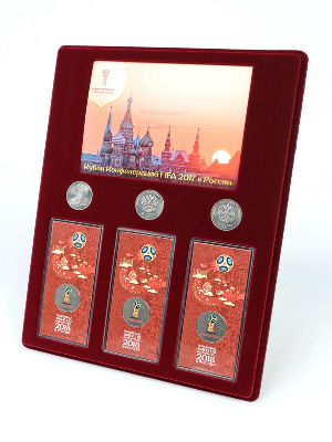 Планшет S (234х296х12 мм) для 3 монет 25 рублей и 3 монет 25 рублей в блистере «Футбол 2018» + Открытка. Москва. Храм Василия Блаженного Планшет S (234х296х12 мм) для 3 монет 25 рублей и 3 монет 25 рублей в блистере «Футбол 2018» + Открытка. Москва. Храм Василия Блаженного