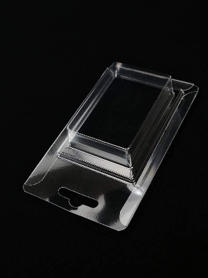 Блистер с загибом краев под изделие 46х72х22 мм. Тип 22