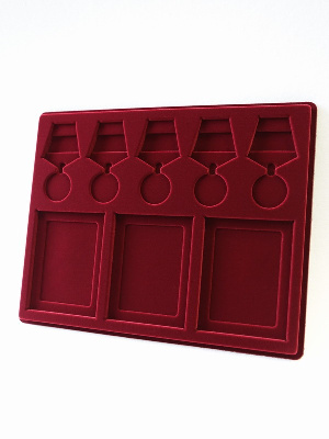 Планшет S (234х296х12 мм) на 5 медалей РФ d-32 мм и 3 удостоверения Планшет S (234х296х12 мм) на 5 медалей РФ d-32 мм и 3 удостоверения