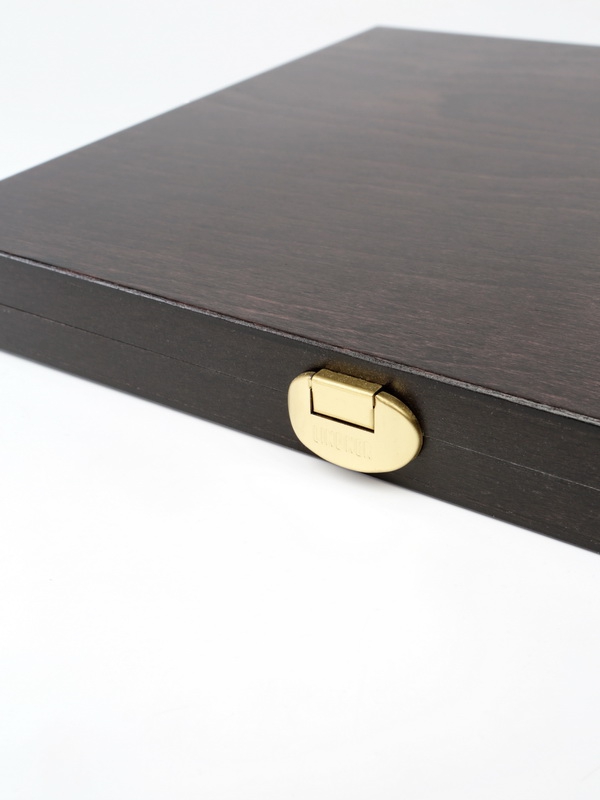  Деревянный бокс Carus (304х248х31 мм) для 3 золотых и 14 серебряных монет «Футбол 2018» в капсулах. Талисман, чёрный