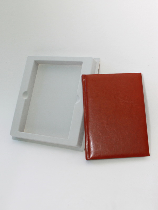 Сувенирная упаковка под ежедневник А5