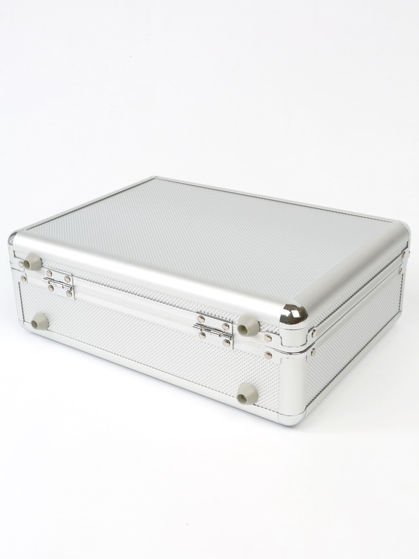 Алюминиевый кейс (CARGO S6) для 6 планшетов Smart Leuchtturm. Leuchtturm, 311927 Алюминиевый кейс (CARGO S6) для 6 планшетов Smart Leuchtturm. Leuchtturm, 311927