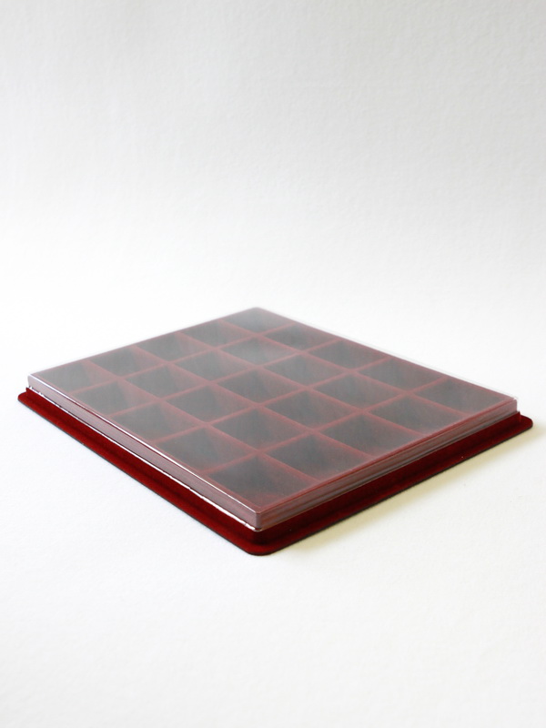  Планшет S (243х304х21 мм) на 25 ячеек (37х50х16 мм) , тёмно-бордовый