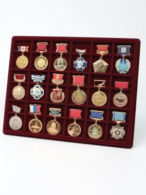 Планшет S (234х296х12 мм) на 18 ячеек (для медалей на колодках)