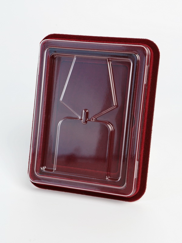  Сувенирная упаковка (110х139х22 мм) под орден на пятиугольной колодке (в крышке) и удостоверение (81х112х6 мм), тёмно-бордовый