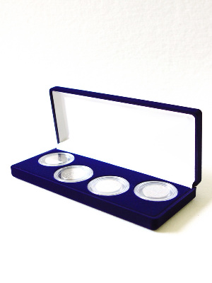 Футляр (200х84х30 мм) для 4 монет в капсулах (диаметр 44 мм) Футляр (200х84х30 мм) для 4 монет в капсулах (диаметр 44 мм)