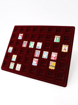 Планшет S (234х296х12 мм) под набор значков гербов городов (на булавке). Увеличенный размер