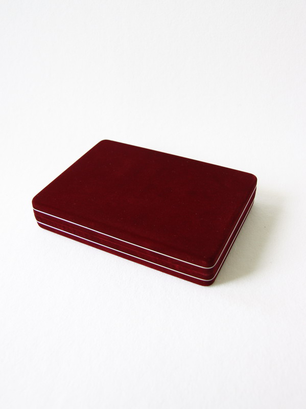 Футляр замшевый (182х128х34 мм) под медаль, фрачник и удостоверение. Вид 2