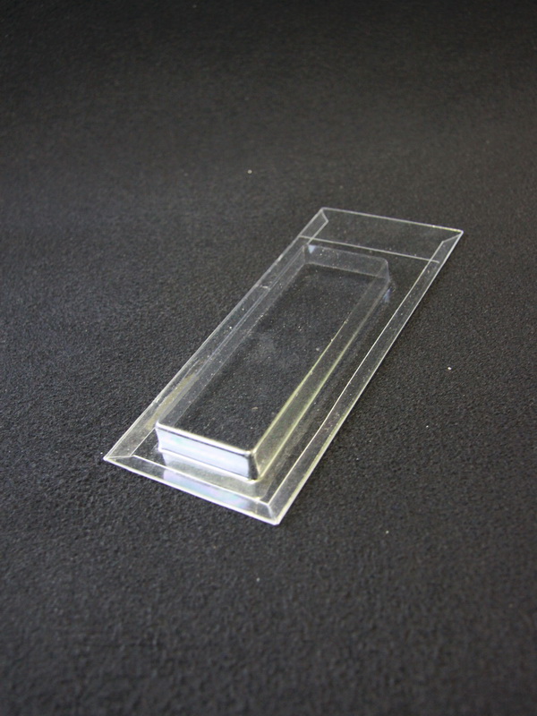 Блистер с загибом краев под изделие 40х120х12 мм