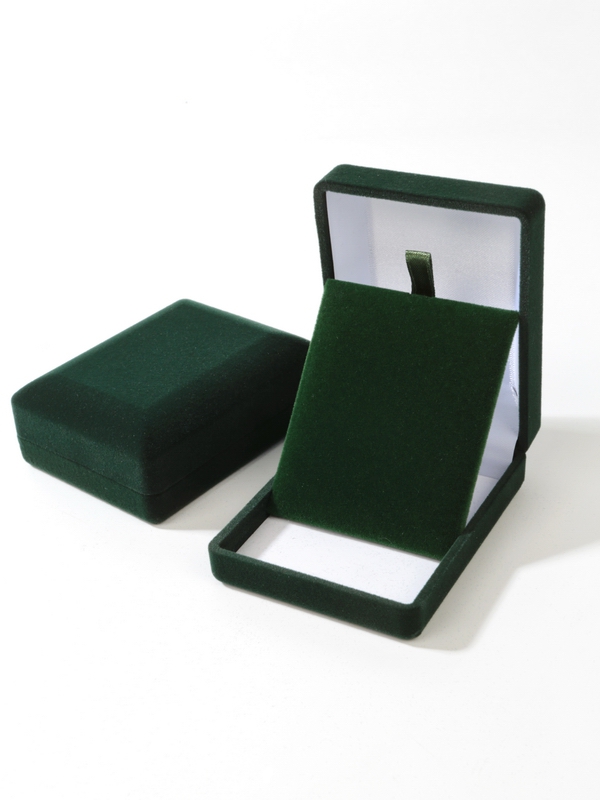  Футляр (61х79х32 мм) с универсальной подложкой, зелёный