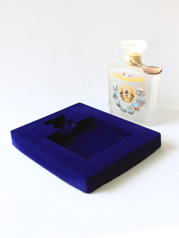 Флокированный ложемент под бутылку водки «10 лет Союзного государства Россия-Белоруссия»