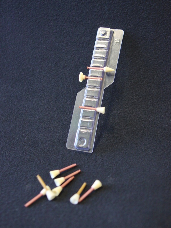 Блистер-держатель зубных боров