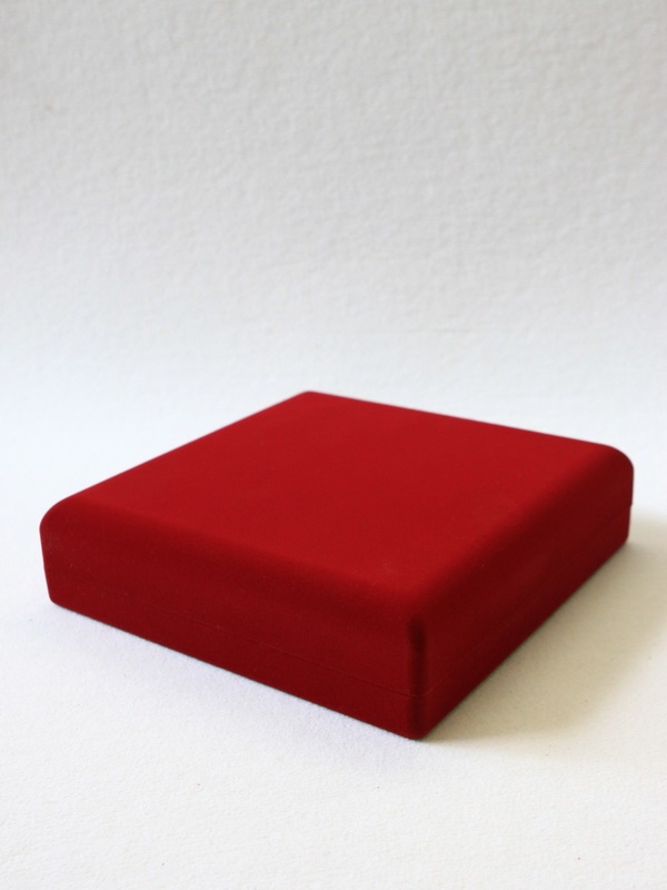 Футляр флокированный (195х196х50 мм) под орден на ленте, медаль, фрачник и удостоверение