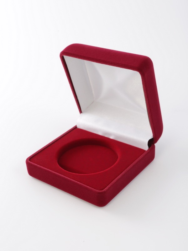  Футляр (80х80х40 мм) для монеты, медали диаметром 45 мм в капсуле Leuchtturm (диаметр ячейки 51 мм), светло-бордовый