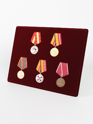 Планшет S (234х296х12 мм) на 5 медалей РФ d-32 мм с пятиугольной колодкой Планшет S (234х296х12 мм) на 5 медалей РФ d-32 мм с пятиугольной колодкой