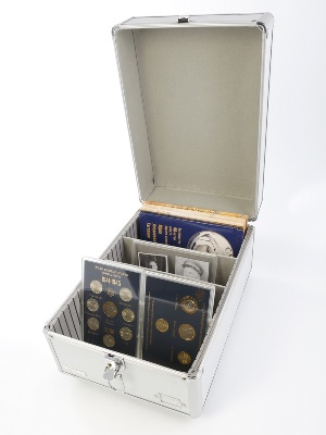 Кофр CARGO MULTI для коллекционеров, серебристый. А5. Leuchtturm, 317821 Кофр CARGO MULTI для коллекционеров, серебристый. А5. Leuchtturm, 317821