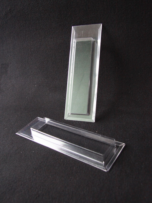 Блистер с загибом краев под изделие 45х170х18 мм