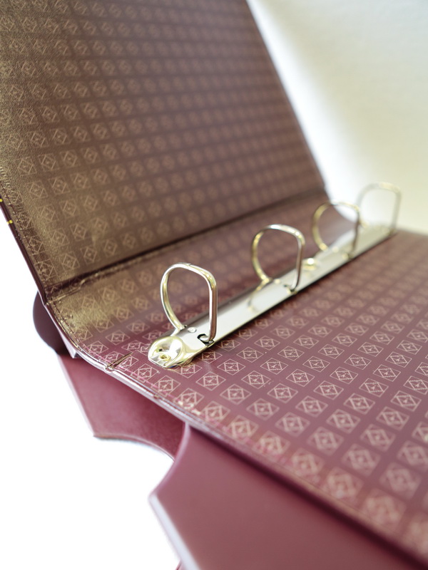 Альбом GRANDE-Classic SIGNUM (без листов) + шубер (защитная кассета). Бордовый. Leuchtturm, 338604