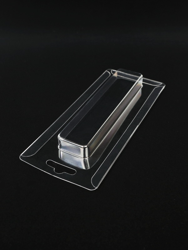 Блистер с загибом краев под изделие 32х138х14,5 мм. Тип 6