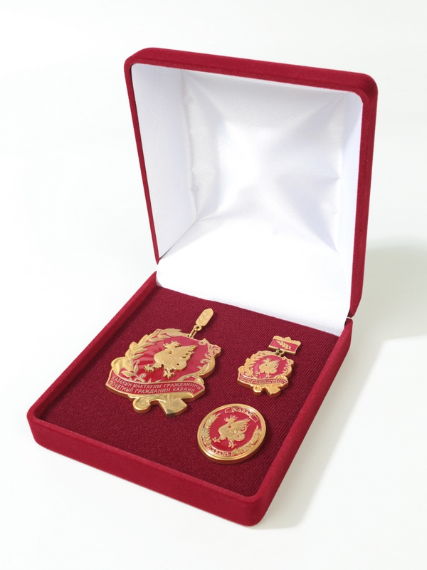 Футляр (120х131х50 мм) с поролоновой вставкой