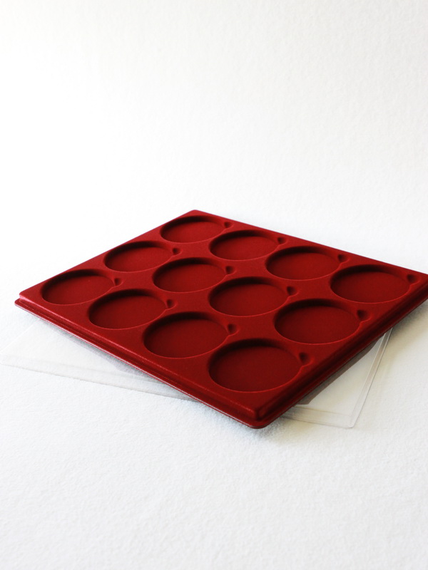  Планшет S (234х296х12 мм) для монет, медалей d-65 мм (12 ячеек), тёмно-бордовый