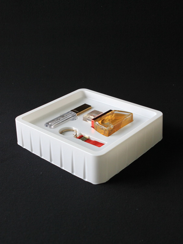 Пластиковый ложемент для парфюмерного набора