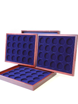 Футляр деревянный Volterra Trio de Luxe (331х271х56 мм). 3 уровня. Для 60 монет в капсулах (диаметр 46 мм) Футляр деревянный Volterra Trio de Luxe (331х271х56 мм). 3 уровня. Для 60 монет в капсулах (диаметр 46 мм)