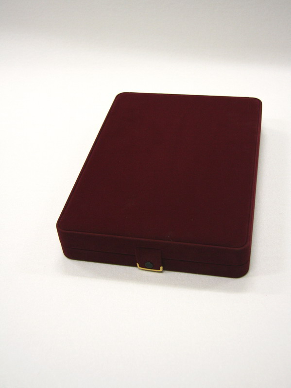 Футляр флокированный (220х300х50 мм) под иконку на цепочке