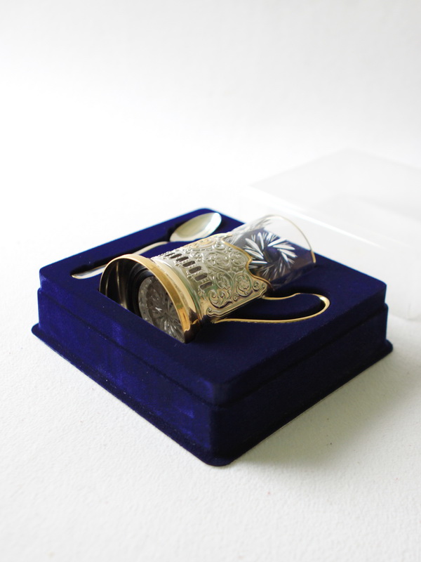 Сувенирная упаковка под подстаканник и ложку