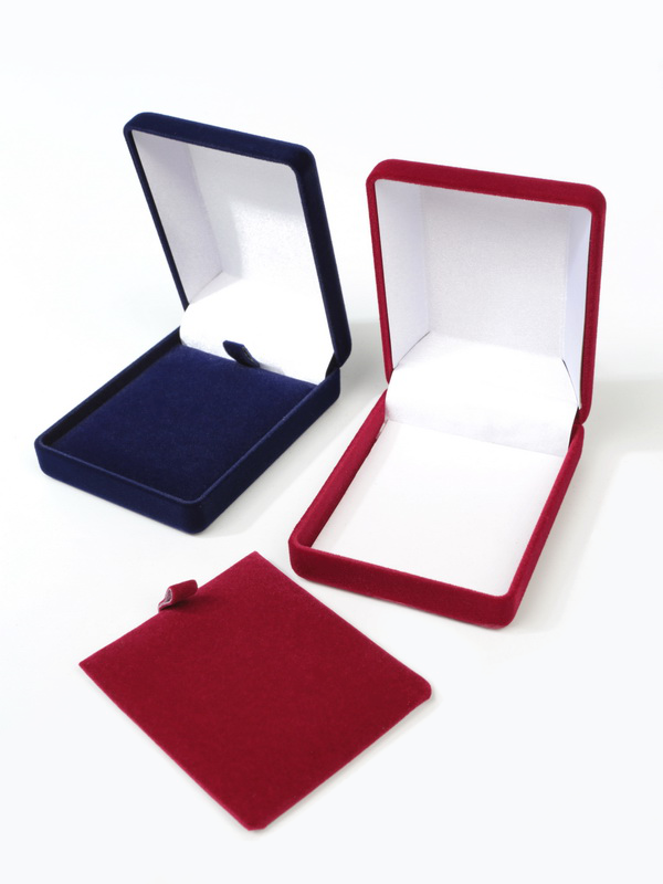 Футляр (61х79х32 мм) с универсальной подложкой, светло-бордовый Футляр (61х79х32 мм) с универсальной подложкой, светло-бордовый