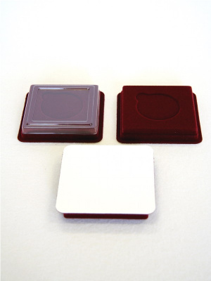 Сувенирная упаковка (106х106х20 мм) под медаль (диаметр 55 мм, глубина 2,5 мм)