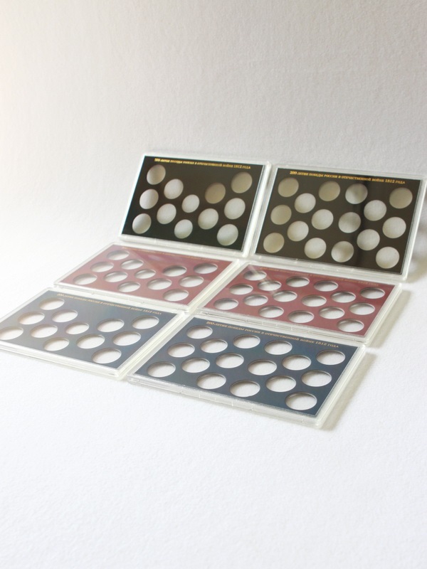 Буклет для хранения монет «200-летие Победы России в Отечественной Войне 1812 года», тёмно-бордовый  Буклет для хранения монет «200-летие Победы России в Отечественной Войне 1812 года», тёмно-бордовый