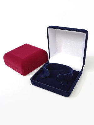 Футляр (92х92х40 мм) под часы, браслет