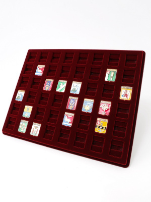 Планшет S (234х296х12 мм) под набор значков гербов городов (на булавке) Планшет S (234х296х12 мм) под набор значков гербов городов (на булавке)