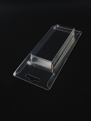 Блистер с загибом краев под изделие 48х123х18 мм. Тип 4