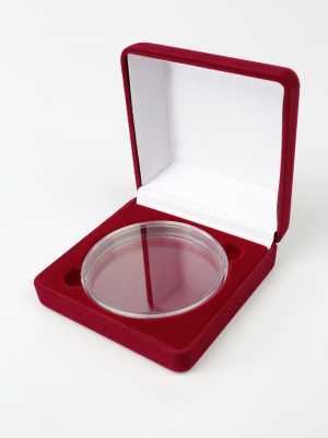 Футляр (92х92х40 мм) для монеты в капсуле (диаметр 74 мм) Футляр (92х92х40 мм) для монеты в капсуле (диаметр 74 мм)