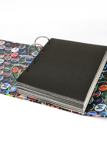 Альбом с 8 листами для хранения 240 кромчатых пробок, OPTIMA. Albommonet, Россия