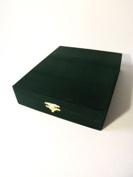 Футляр замшевый (210х300х57 мм) под плакетку